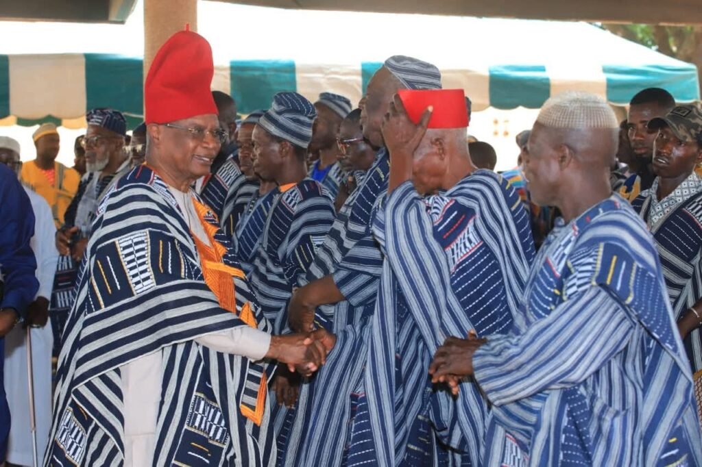 Sinématiali : Sa Majesté Tiémoko Yadé Coulibaly mobilise plus de 350 chefs traditionnels autour de la Fondation Yadé