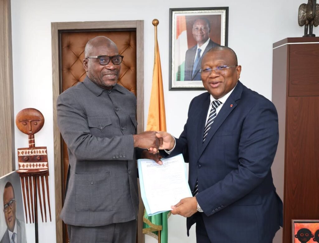 Nomination des Directeurs régionaux : M. Lazani COULIBALY officiellement installé à la tête de la Direction régionale de la Communication de Korhogo